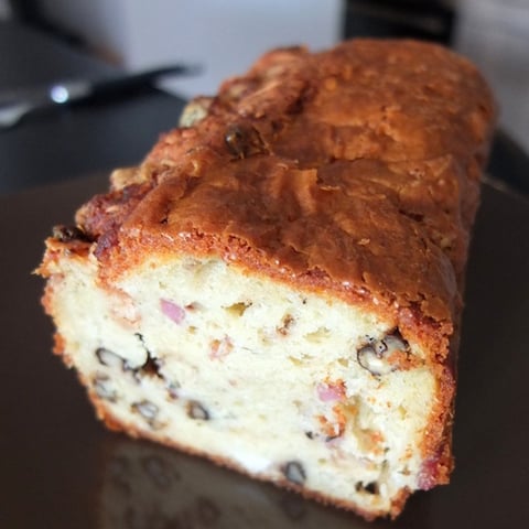Cake Bacon, Noix & Roquefort