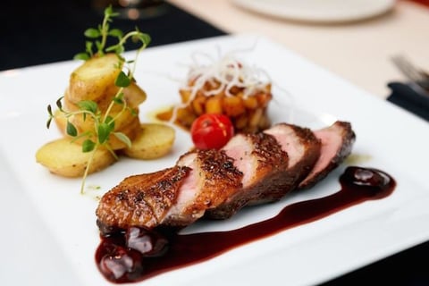 Canard aux Poires, Chocolat et Piment D'espelette