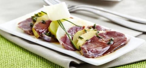 Carpaccio de Magret de Canard, Pommes Fruit et Pommes de Terre (menu St-Valentin)