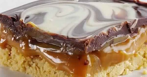 CARRES FONDANTS AU CARAMEL