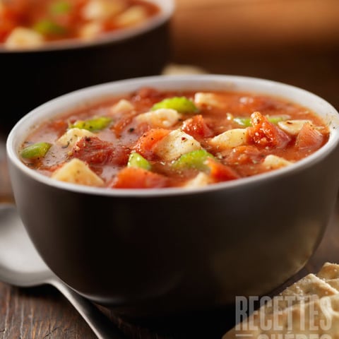 CASSEROLE SANTÉ AUX TOMATES, POIS CHICHES ET TOFU SOYEUX