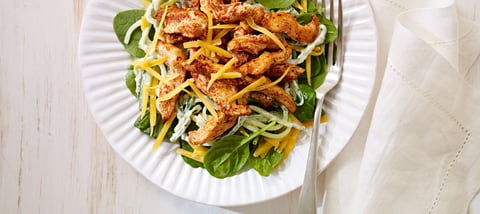 Salade de Poulet au Cheddar avec Rémoulade de Concombre