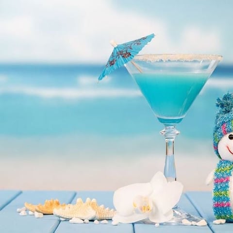 Cocktail D'ananas, Citron Vert, Curaçao Bleu et Cointreau
