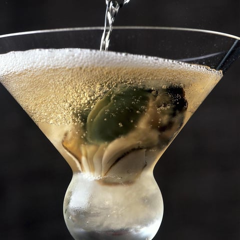 Cocktail Oyster au Champagne et Huîtres