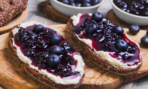 Confiture aux Bleuets faite Maison