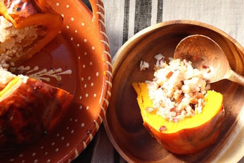 Courge (potimarron) Farcie au Riz et Fruits Secs: Ghapama (Arménie)