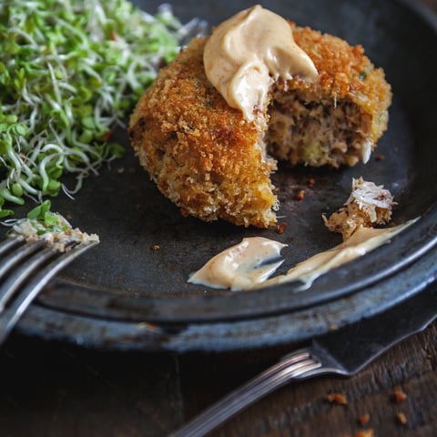 CRABCAKE & MAYONNAISE ÉPICÉE