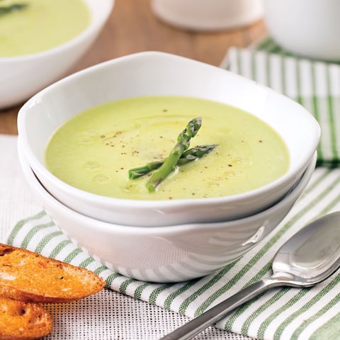 Crème D'Asperges et Pommes de Terre au Cheddar