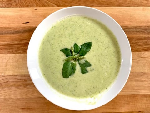 Crème d'Asperges au Cheddar Fort