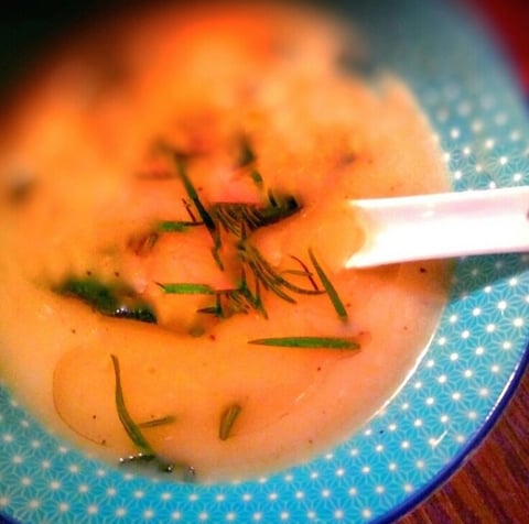 Crème D'oignon à la Sauge & au Romarin