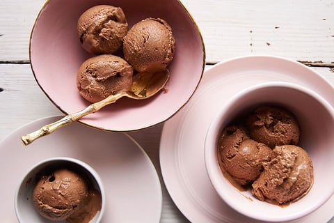 Crème Glacée Molle au Beurre D’arachide et au Chocolat