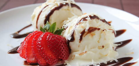 Crème Glacée Onctueuse à la Noix de Coco
