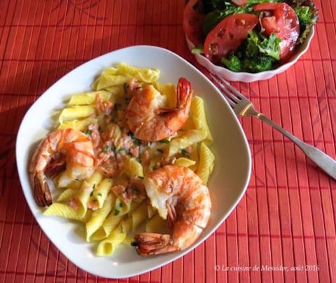 Crevettes Géantes Bbq sur Pâtes au Saumon Fumé de Messidor
