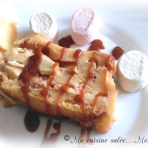 Croque-Cake Brioché Pommes-Caramel Beurre Salé au Cœur Fondant Chamallows
