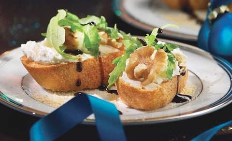 CROSTINIS AU FROMAGE DE CHÈVRE ET À L’ÉRABLE