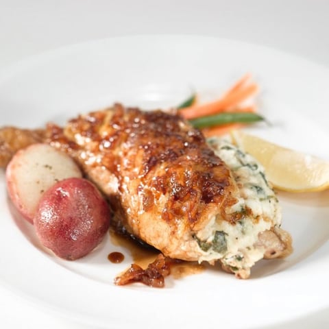 CUISSES DE POULET FARCIES AU OKA