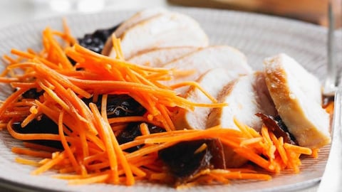 Dinde et Carottes aux Pruneaux