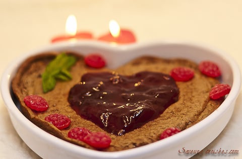 FONDANT AU CHOCOLAT ET À LA GROSEILLE