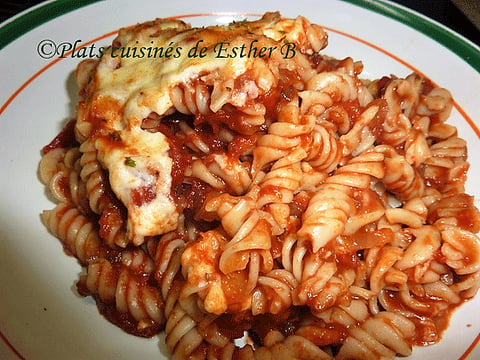 Fusillis Gratinés, Sauce aux Tomates et au Vinaigre Balsamique