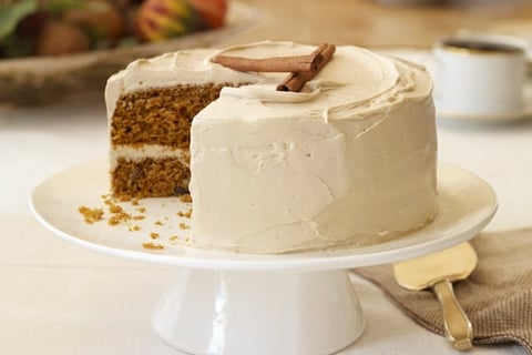 Gâteau à la Citrouille et aux Carottes avec Glaçage à la Cassonade