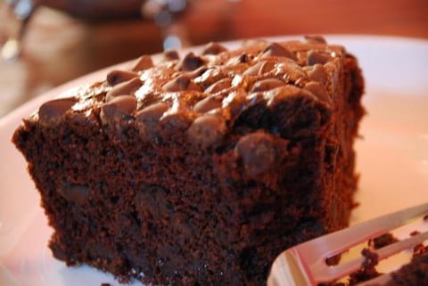 GÂTEAU AU CHOCOLAT SENSATIONNEL ET MOELLEUX