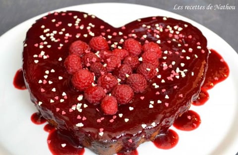 GÂTEAU AUX FRAMBOISES SAINT-VALENTIN
