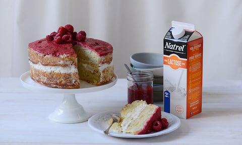 Gâteau aux Pommes et Glaçage aux Framboises