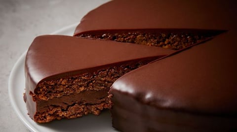 Gâteau D'anniversaire au Chocolat Doux