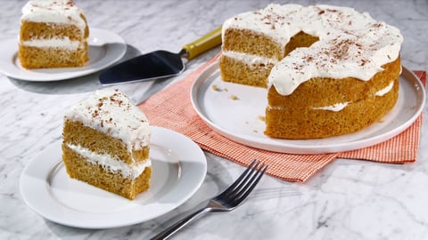 Gâteau des Anges à la Citrouille avec Garniture à la Crème et au Gingembre