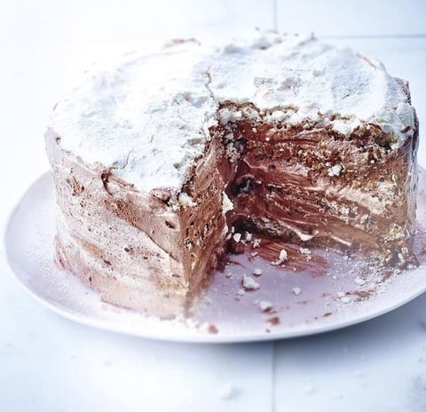 GÂTEAU MERINGUÉ CHOCOLAT, NOISETTES ET CAFÉ