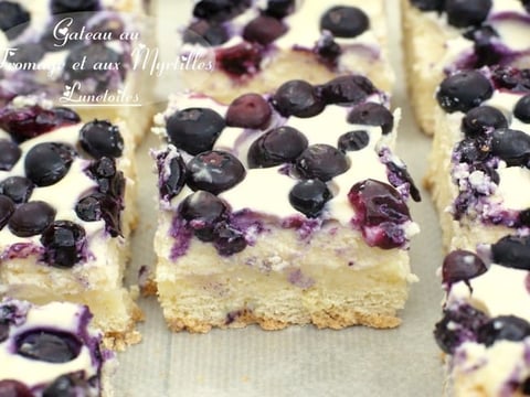 Gâteau Moelleux au Fromage et Myrtilles