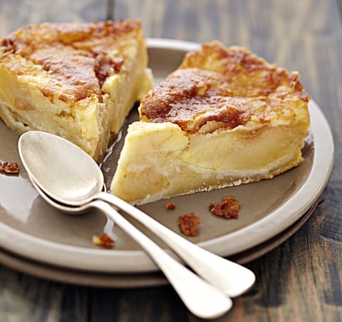 Gâteau Moelleux aux Pommes et au Beurre Salé