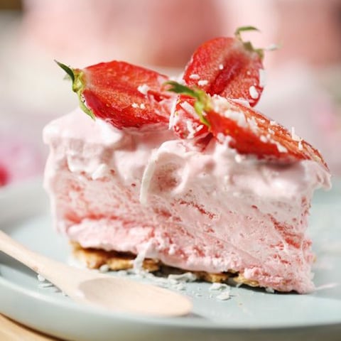 Gâteau Nuage Glacé aux Fraises