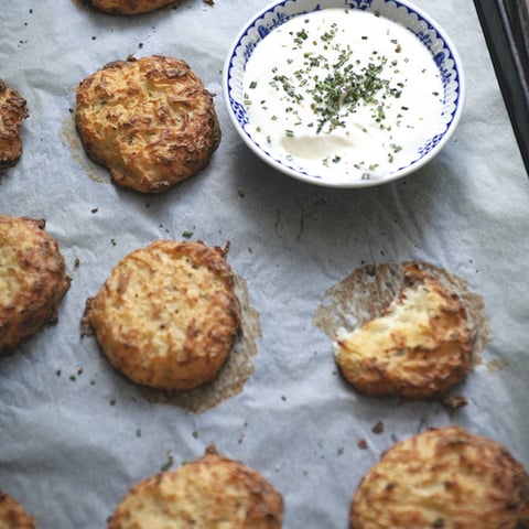GALETTES DE POMMES DE TERRE, RICOTTA & YOGOURT AU MIEL