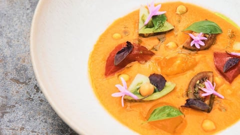 Gaspacho de Pois Chiches et Eau de Tomates d'Armand