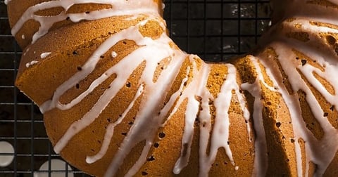 Gâteau Quatre-quarts au Moka Glaçage à la Vanille