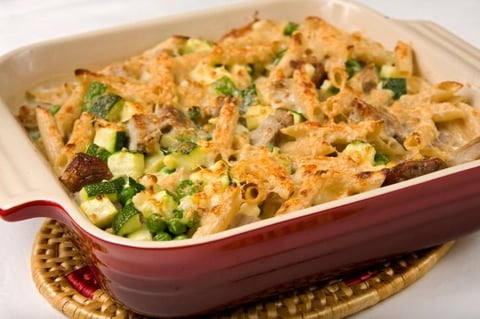 GRATIN DE COURGETTES AU RIZ ET À LA FARCE