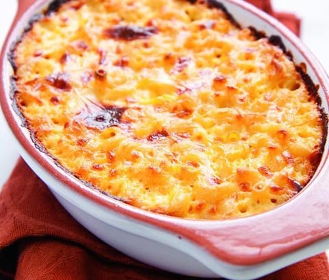 GRATIN DE PÂTES AU JAMBON, GRATINÉ AU FROMAGE RÂPÉ GUSTO INTENSO GIOVANNI FERRARI