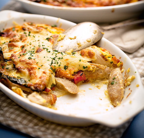 Gratin de Saucisses Légumes Grillées et Pommes de Terre