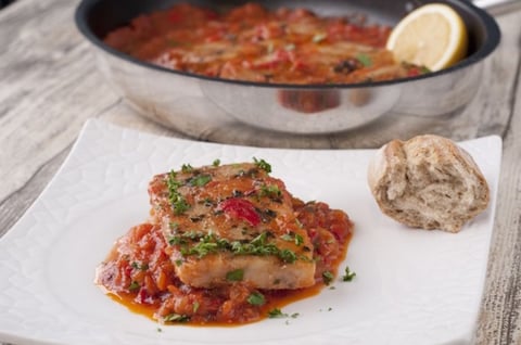 GRILLADE OCÉANE À LA TOMATE