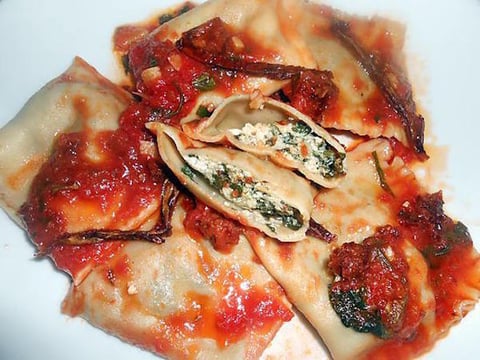 GROS RAVIOLI BLETTES SAUVAGES ET BROCCIU
