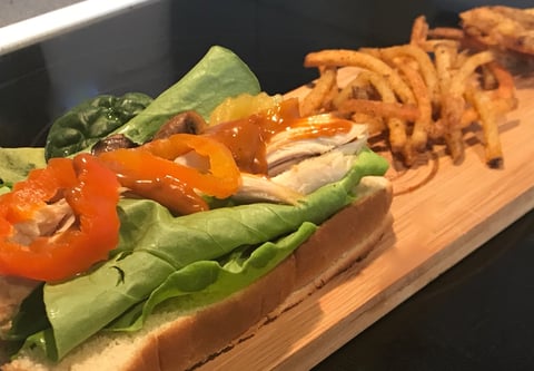 Guédille au Poulet et Frites