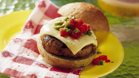 HAMBURGERS DE POULET GRILLÉ À LA MEXICAINE