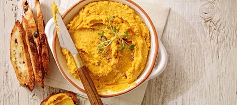Hummus aux Carottes Rôties et à la Ricotta