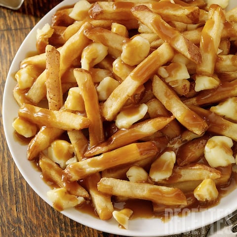 LA MEILLEURE SAUCE À POUTINE