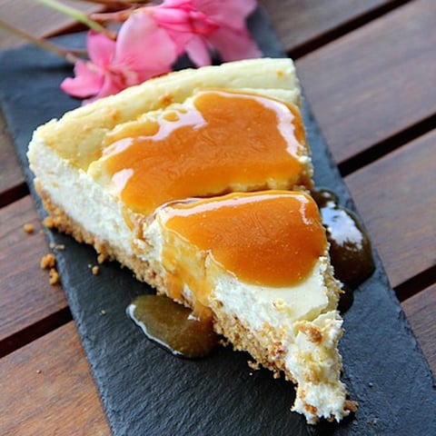 Cheesecake et son Coulis de Nectarine