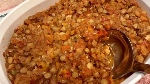 Le Ragoût de Légumes D'automne et de Lentilles