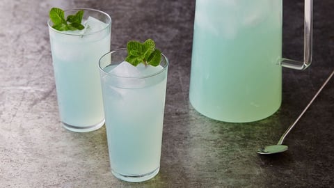 Limonade Alcoolisée aux Framboises Bleues