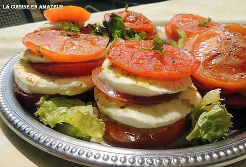 Mille-Feuilles Tomate Mozzarella Pistou