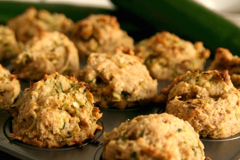 MINI MUFFINS AUX COURGETTES ET AMANDES SUCRÉS À L’ÉRABLE